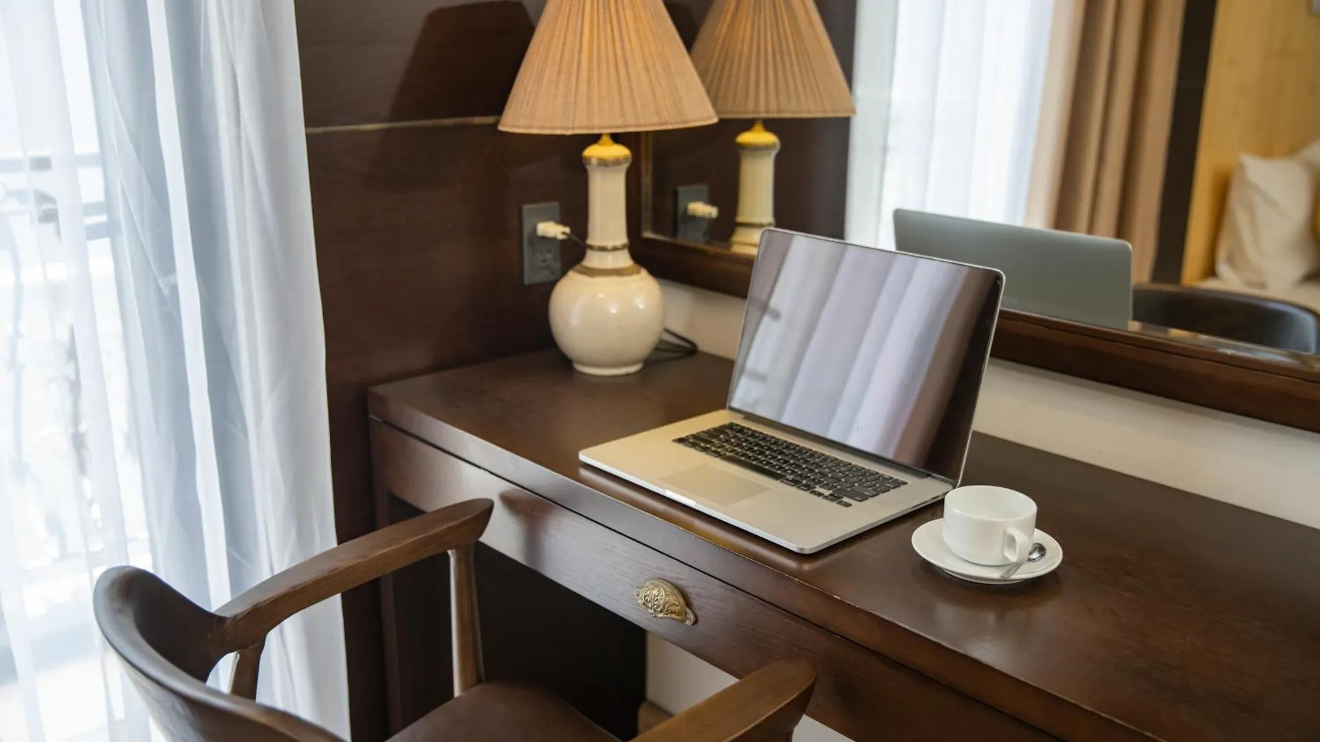 Palazzo Luxury Hotel Da Nang 4*,  Vietnam