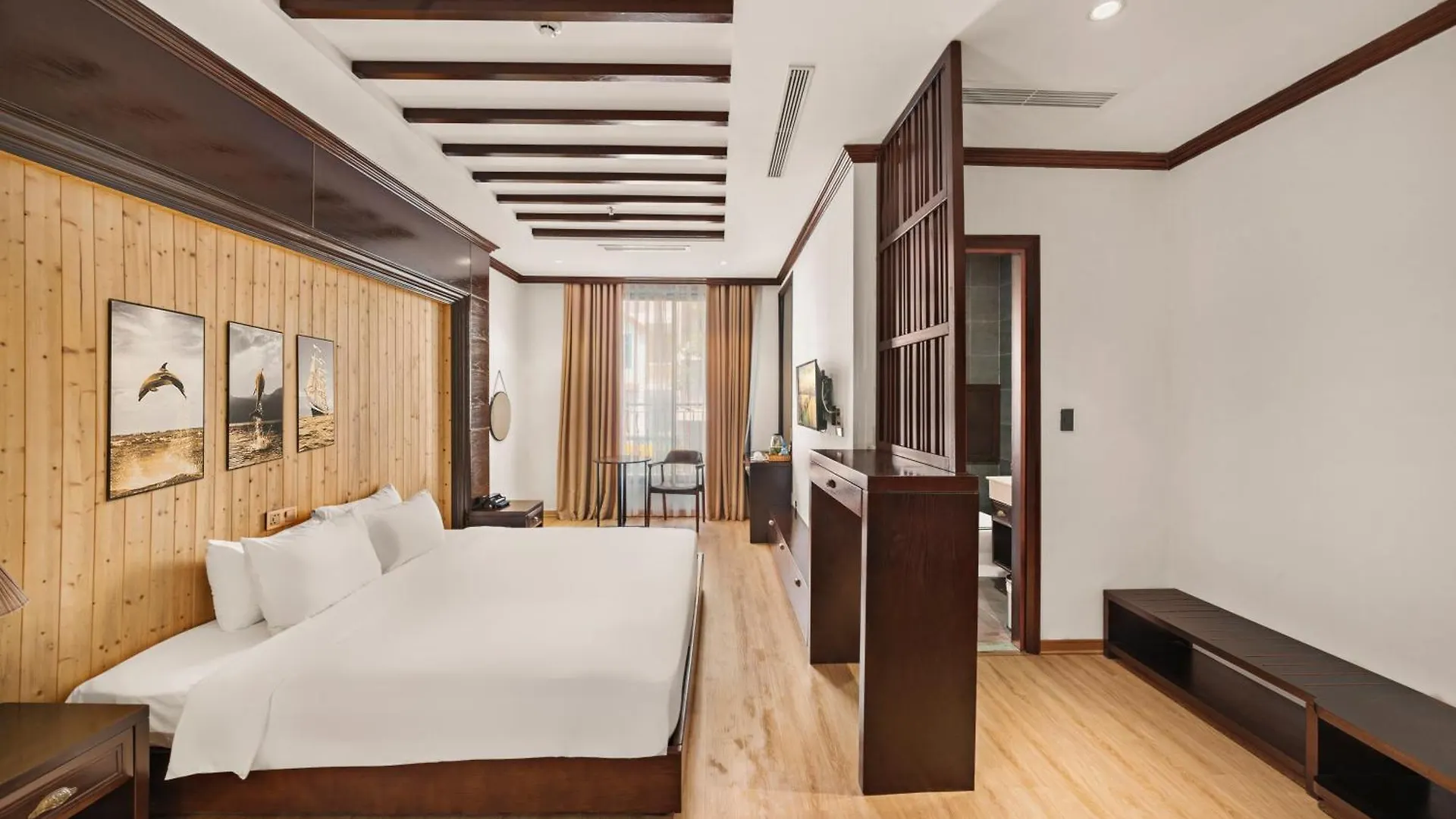 Palazzo Luxury Hotel Da Nang 4*,  Vietnam